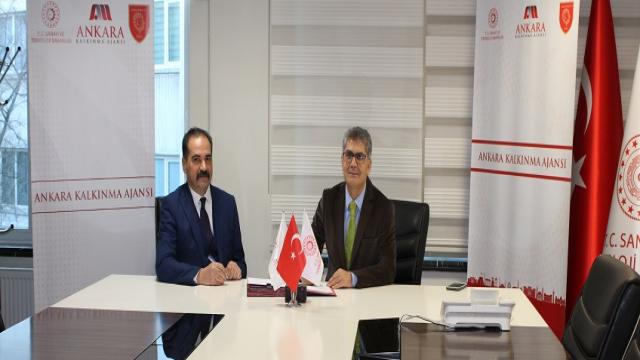 Tıbbi Cihazlar Finansman Desteği Programı Kapsamında “Üroloji Alanında Dünya Markası Olan Firmamızın Uluslararası Standartlarda Dijitalleşmesi” Projesinde İmzalar Atıldı Tıbbi Cihazlar Finansman Desteği Programı Kapsamında “Üroloji Alanında Dünya Markası Olan Firmamızın Uluslararası Standartlarda Dijitalleşmesi” Projesinde İmzalar Atıldı